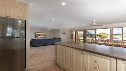 A Mariners Cove Yamba - Tourism Guide 4