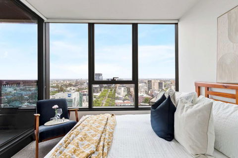 A Modern & Cozy 2BR Apartment With City Views - Tourism Guide 1