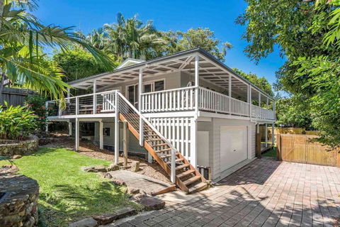 A Perfect Stay - Hummingbird - Tourism Guide 1