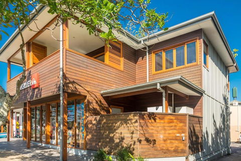 A Perfect Stay - Quiksilver Apartments The Wreck - Tourism Guide 4