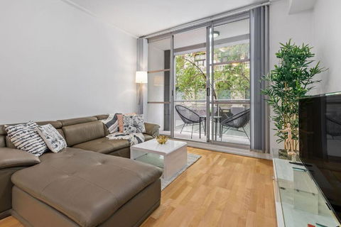 A Plush & Comfy Studio Next To Darling Harbour - Tourism Guide 1