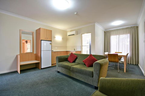 Abel Tasman Motor Inn - Tourism Guide 3