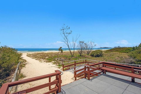 Absolute Beachfront Apartment! - Tourism Guide 1