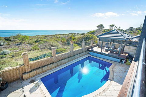Absolute Oceanfront Retreat - Tourism Guide 1