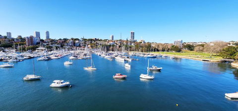 Absolute Waterfront With Oversized Private Terrace - Tourism Guide 2