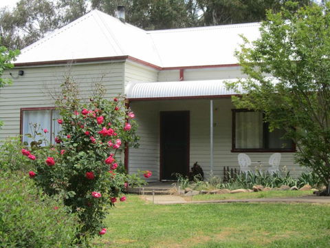 Acacia Cottage - Tourism Guide 0