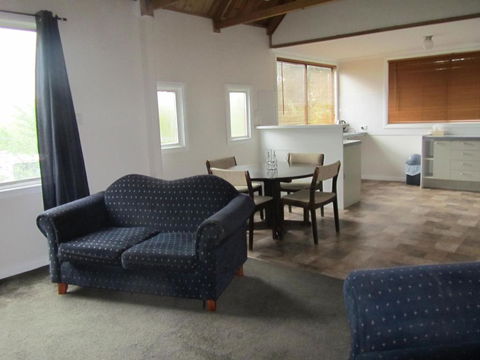 Acacia Cottage - Tourism Guide 4
