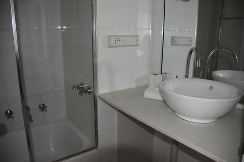 Accommodation Sydney City Centre Hyde Park Plaza Pet Friendly Studio With Balcony Apartment - Tourism Guide 3