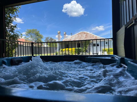Addisons Stanthorpe With Hot Tub - Tourism Guide 1