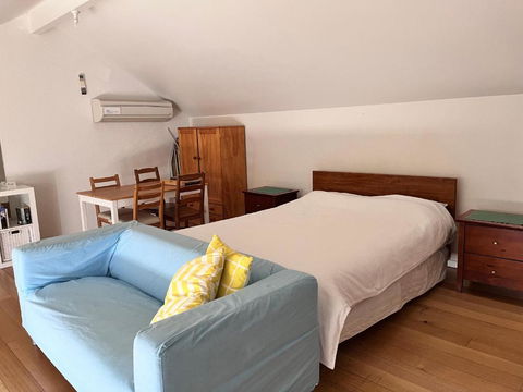Adelaide Close CBD Large Private Studio Apartment In St Peters - Tourism Guide 2