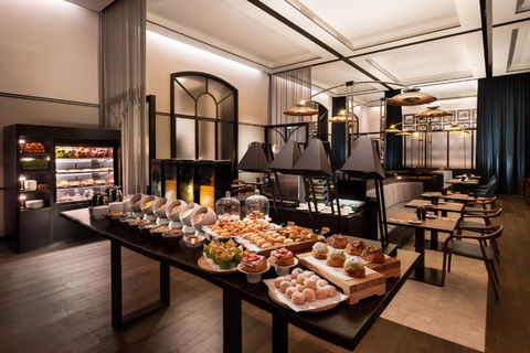 Adelaide Marriott Hotel - Tourism Guide 1