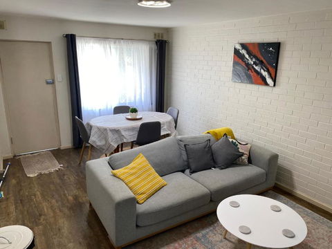 Affordable Inglewood Apartment+Pool - Tourism Guide 3