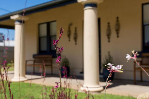 Agnes Cottage Bed & Breakfast - Tourism Guide 3