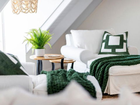 Absolute Beachfront Family Size Home - Tourism Guide 3