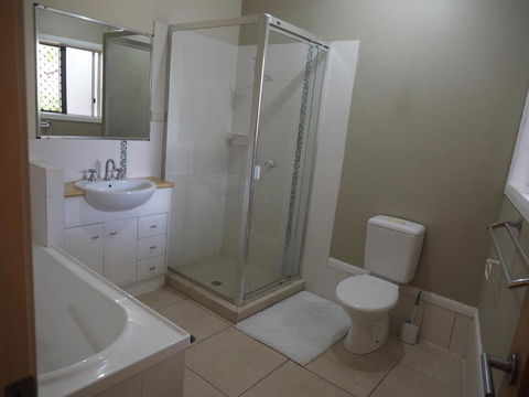 Accommodation On Westlake Mount Ommaney - Tourism Guide 3