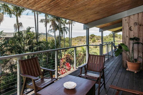 A Perfect Stay - Cape Breeze - Tourism Guide 0