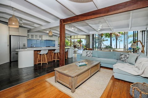 Absolute Beachfront House With Private Pool - Tourism Guide 1