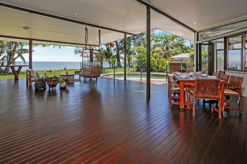 Absolute Beachfront House With Private Pool - Tourism Guide 2