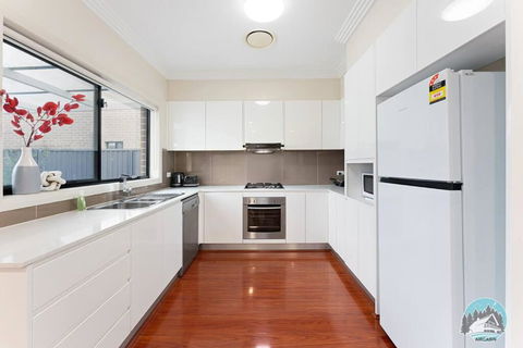 Aircabin - Carlingford - Sydney - 4 Beds House - Cruises Travel 1