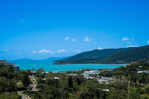 Airlie Nights - Tourism Guide 1