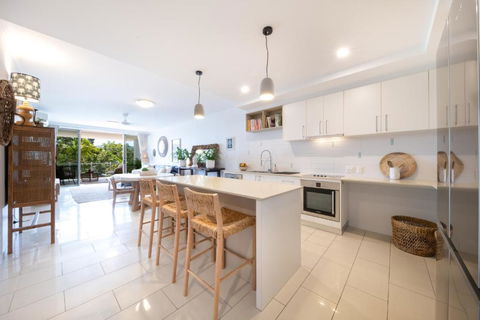 Airlie Sea View - Tropical Vibes Whitsundays - Tourism Guide 2