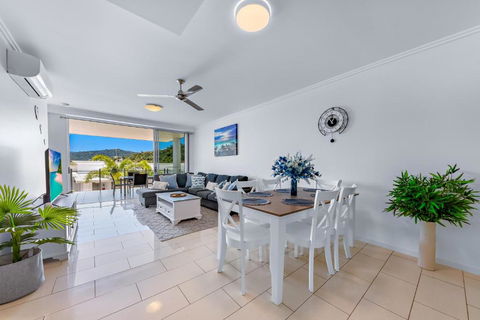 Airlie Summit Apartments - Tourism Guide 0