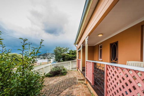Albany Historic Cottage By The BnB Collection - Tourism Guide 4