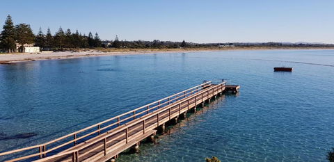 Albany Holiday Units - Tourism Guide 1