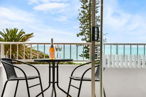 Alex Beach Apt Bilgola4 - Tourism Guide 0