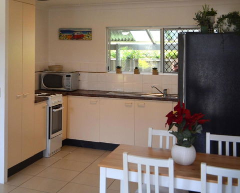 Alice Street 1, Unit 1, Currimundi - Tourism Guide 3