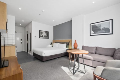 All Suites Perth - Tourism Guide 1