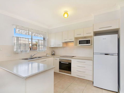 Allamanda Court Unit 6 - Tourism Guide 3