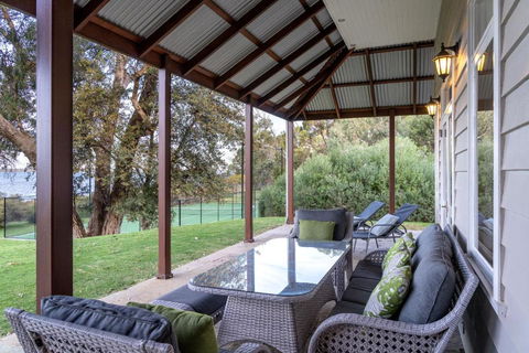 Allandale I Private Properties - Tourism Guide 3
