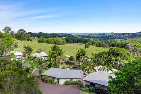 Alstonville Country Cottages - Tourism Guide 4