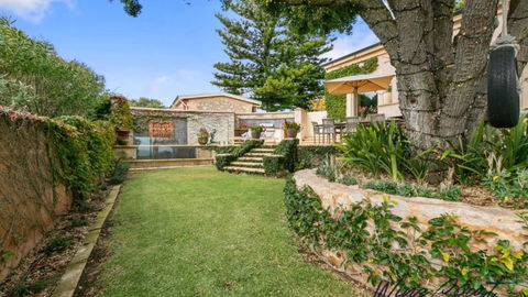 Alton House By Wine Coast Holidays - Tourism Guide 3