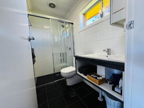 Altona Motel - Cruises Travel 1