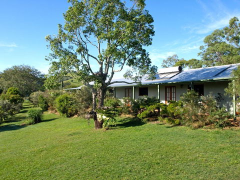 Amamoor Lodge - Tourism Guide 0