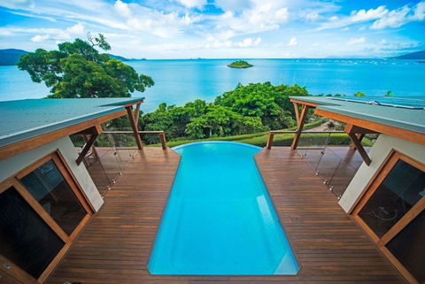 Amazing Whitsunday Views At High Tide - Tourism Guide 4
