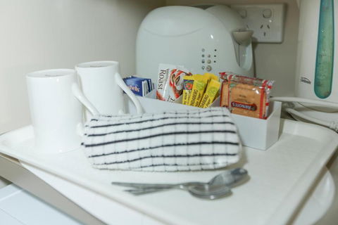 Amber Lodge Motel - Tourism Guide 3