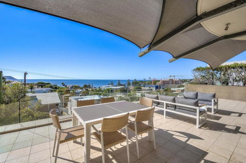 Amelie - Luxury Beach View Condo Minutes To Beach - Tourism Guide 1