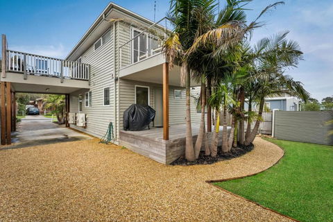 Amongst The Palms Inverloch - Tourism Guide 0