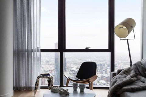 An Astonishing 3BR Apt At Sapphire By The Gardens - Tourism Guide 0