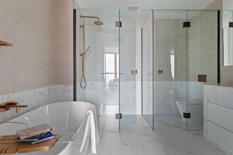 An Astonishing 3BR Apt At Sapphire By The Gardens - Tourism Guide 2
