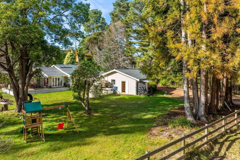 Annies Barn, Fitzroy Falls - Tourism Guide 2