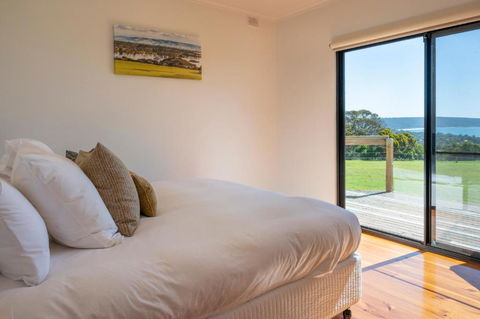 Antechamber Bay Retreats - Tourism Guide 3