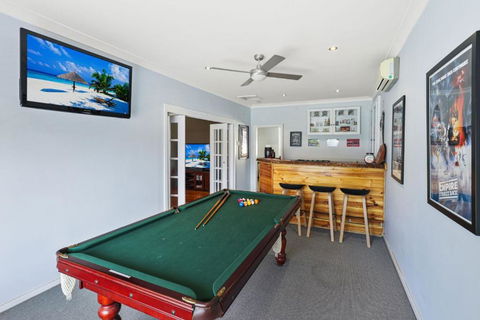 Anzac Cottage - Tourism Guide 1