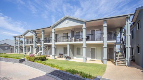 Apartment 16 - The Meridian - Tourism Guide 0
