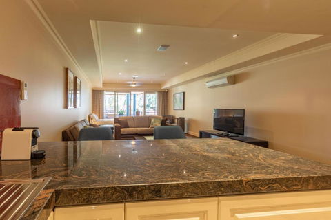 Apartment 2, 9 River Lane Mannum - Tourism Guide 1