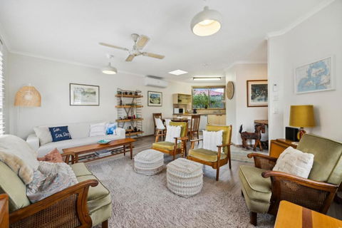 Apartment In Cowes Central On Chapel - Tourism Guide 1