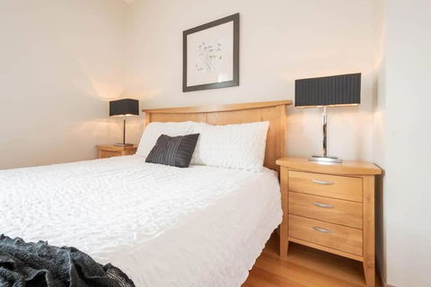 Apartment In The Heart Of The Launceston CBD - Tourism Guide 3